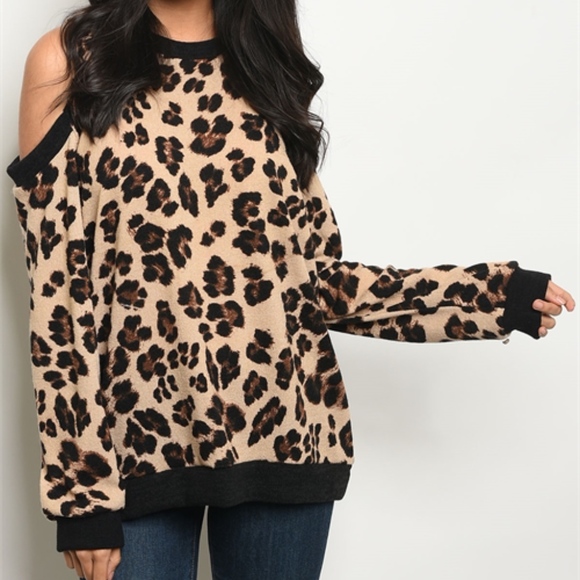 LAST 2 SIZE S!  LEOPARD COLD SHOULDER KNIT SWEATER - Picture 2 of 5